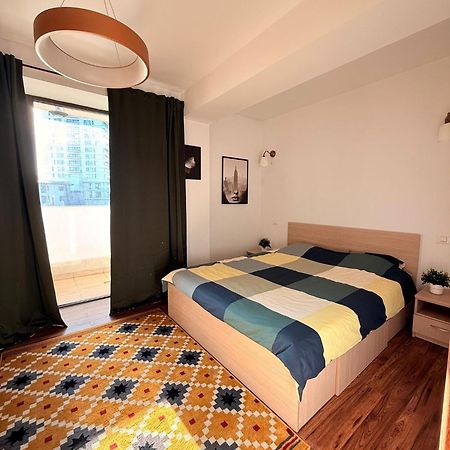 Cozy Apartment With Self Check-In Near Promenada Mall And Verdi Park Bukurešť Exteriér fotografie
