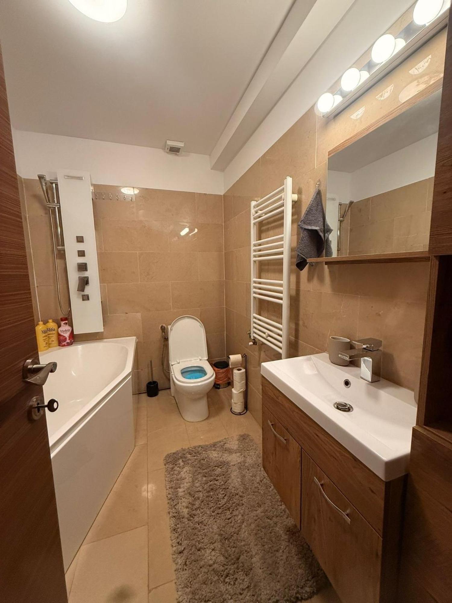 Cozy Apartment With Self Check-In Near Promenada Mall And Verdi Park Bukurešť Exteriér fotografie